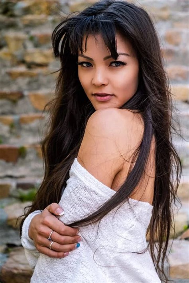 Jenny Umbhau Bio (Wiki) - BlogInfo